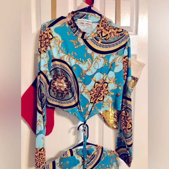 Blue Pattern 2 piece - Picture 3 of 4